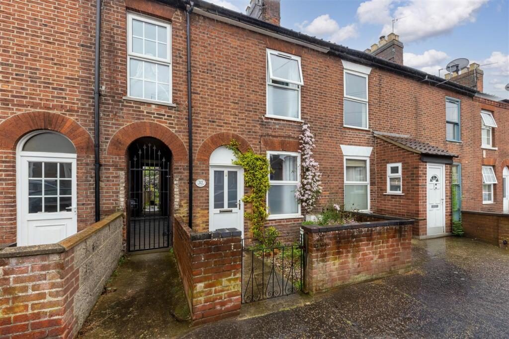 Terraced House