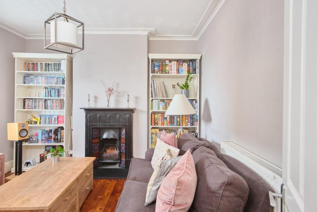 Terraced House