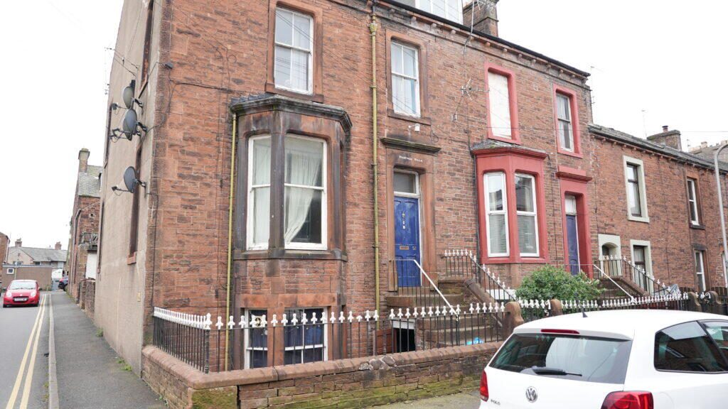 Terraced House