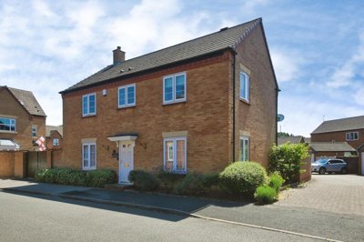 Property on Valley Drive, B77 5FL