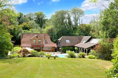 Property on Hedgerley Lane, SL9 7NS