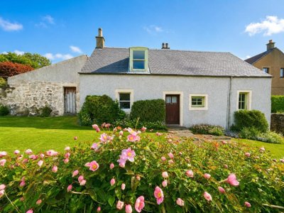 Property on The Cobbles, KY13 9HL