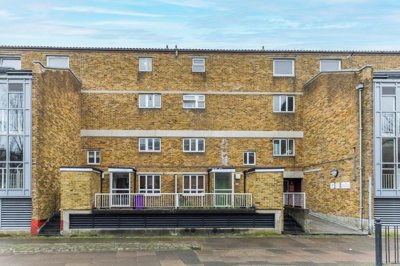 Property on Cable Street, E1 0AE