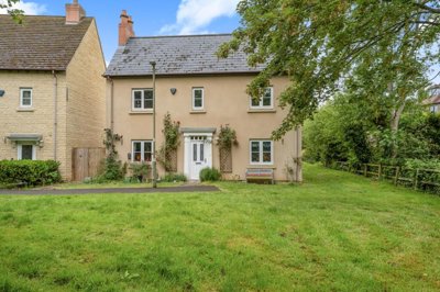 Property on Marsh Walk, OX28 1YF