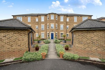 Property on KT19 8BU