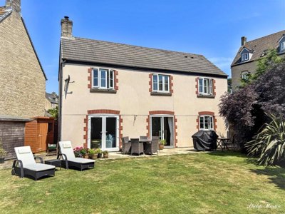 Property on Treffry Road, TR1 1UF