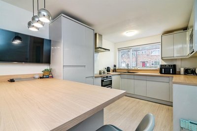 Property on Stock Well, NG6 8SU