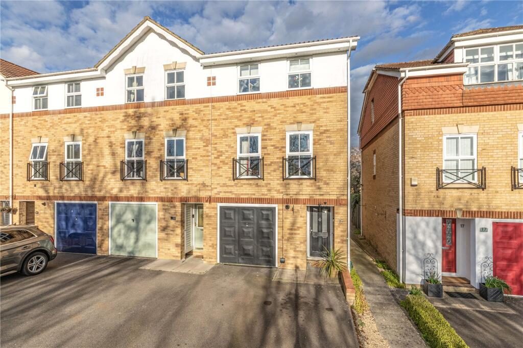 Terraced House