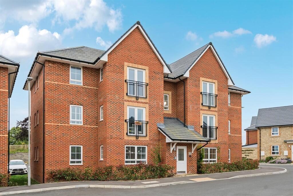 Property main image