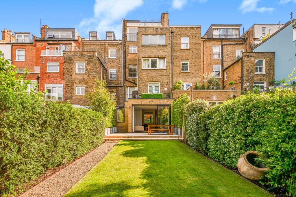 Property main image