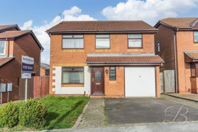Property on Wheatfield Crescent, NG19 9HH