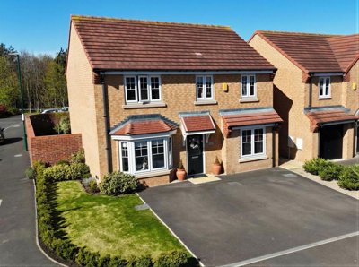 Property on Silverdale Gardens, TS10 2UF