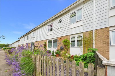 Property on Fountains Close, RG24 9EZ