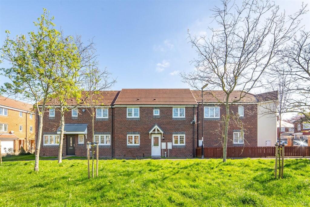 Property main image
