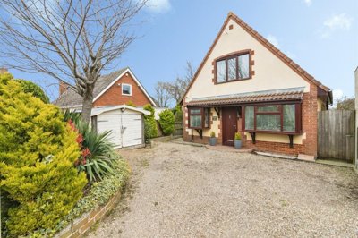 Property on Green Lane, NR33 7RH