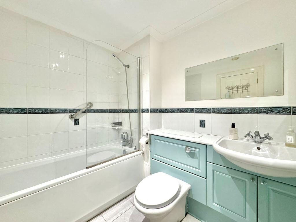 Thumbnail 38
