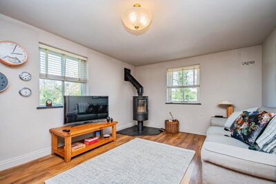 Property on SA37 0JA