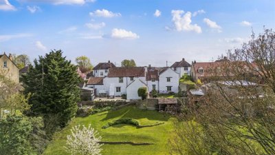 Property on Wellsway, BS31 1HT