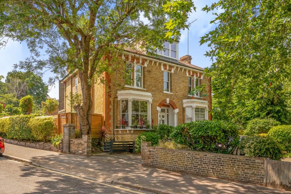 Property main image