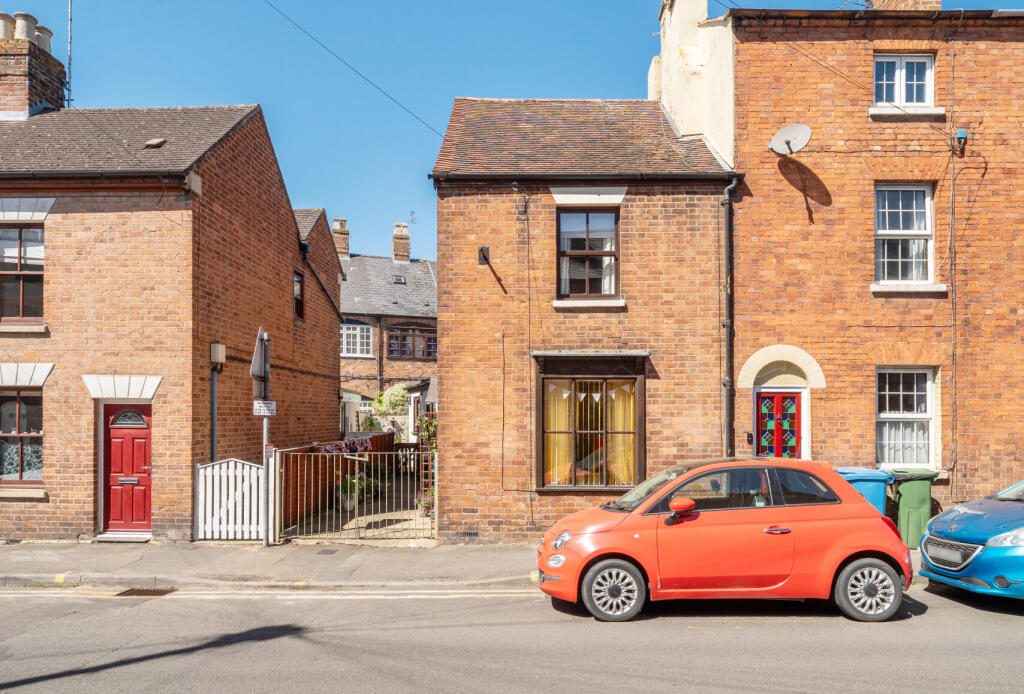 Terraced House