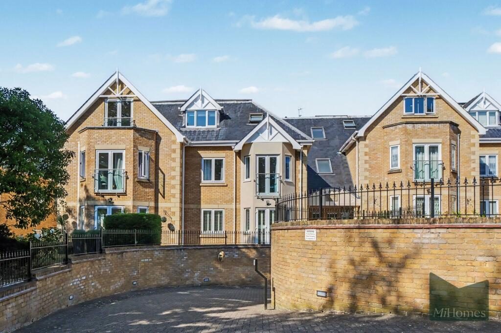 Property main image