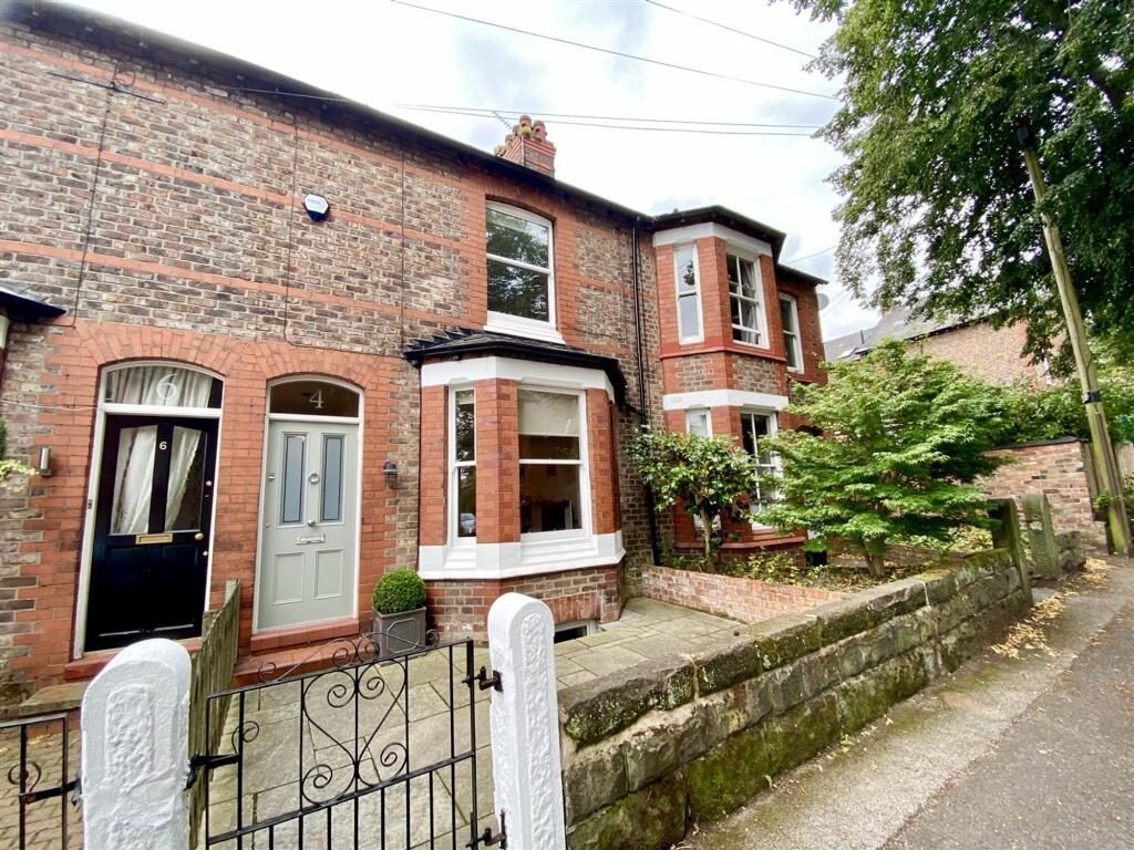 Terraced House