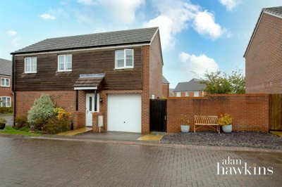 Property on Barrow Close, SN4 8FE