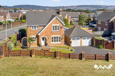 Property on Thorneylea, BB2 4UQ