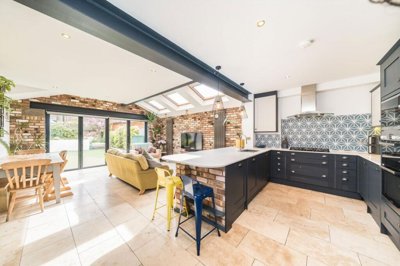 Property on Alston Road, SW17 0TP