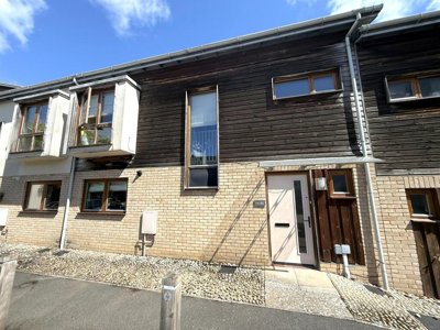 Property on SN15 3QJ