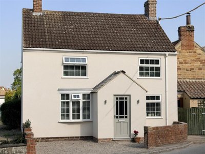 Property on YO7 3PL