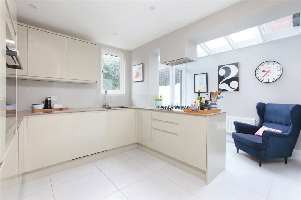Property main image