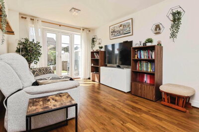 Property on Oak Tree Crescent, WR5 1TQ