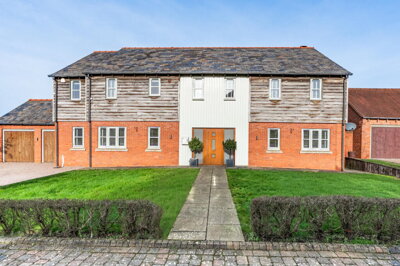 Property on Popes Meadow, B96 6DR