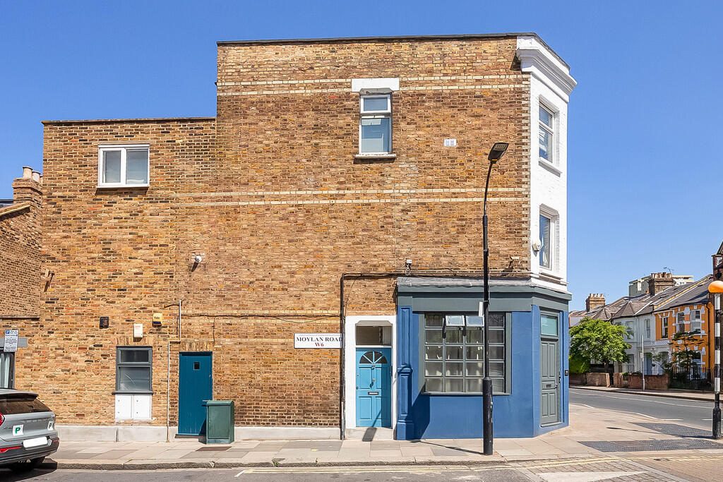 Property main image