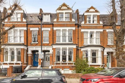 Property on Northolme Road, N5 2UZ