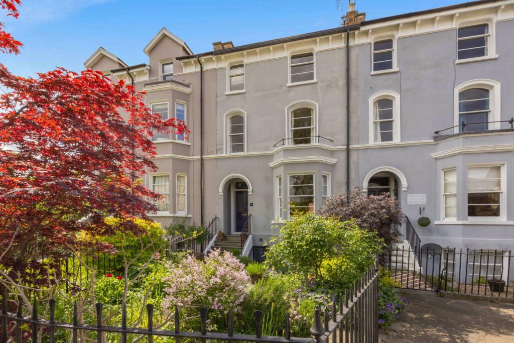 Property main image
