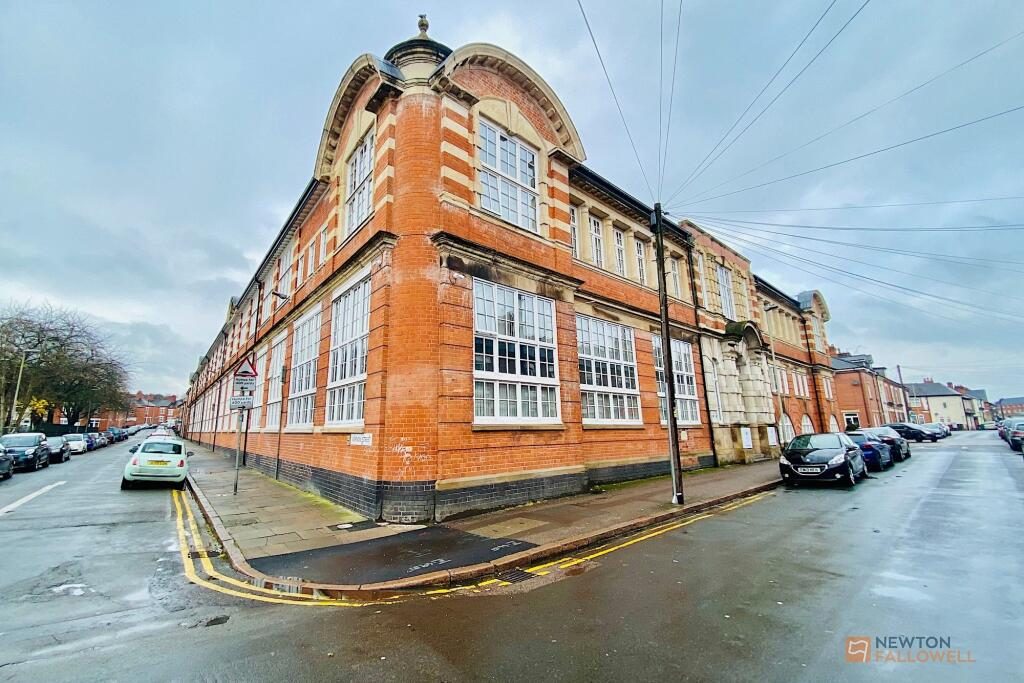 Property main image