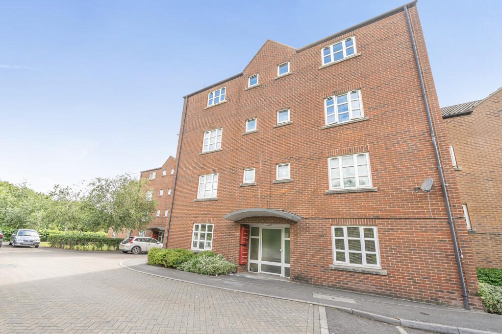 Property main image