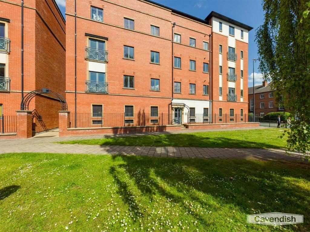 Property main image