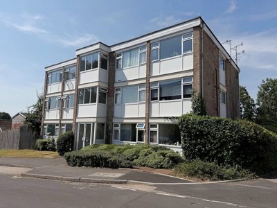 Property on Alpine Court, CV8 2QB