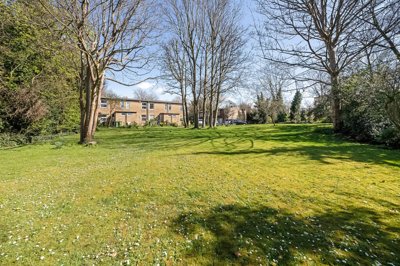 Property on Hollymount Close, SE10 8TH