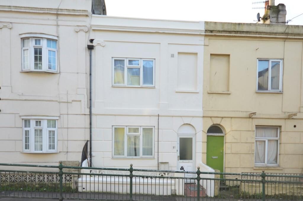 Terraced House