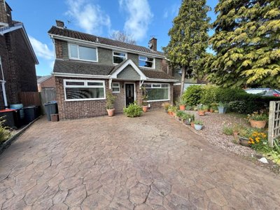 Property on Wetherby Way, CH66 4TG