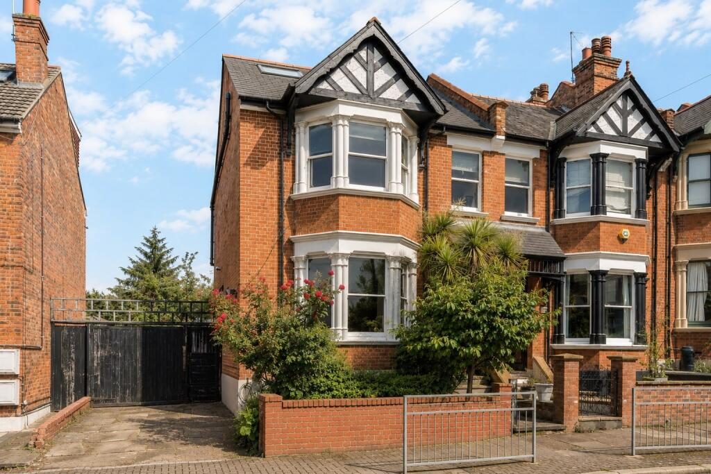 Terraced House