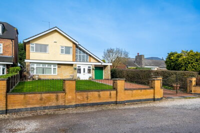 Property on Ashby Road, DE12 6DP