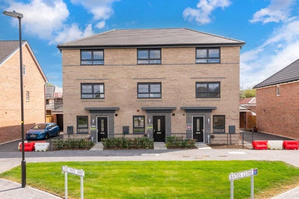 Property main image