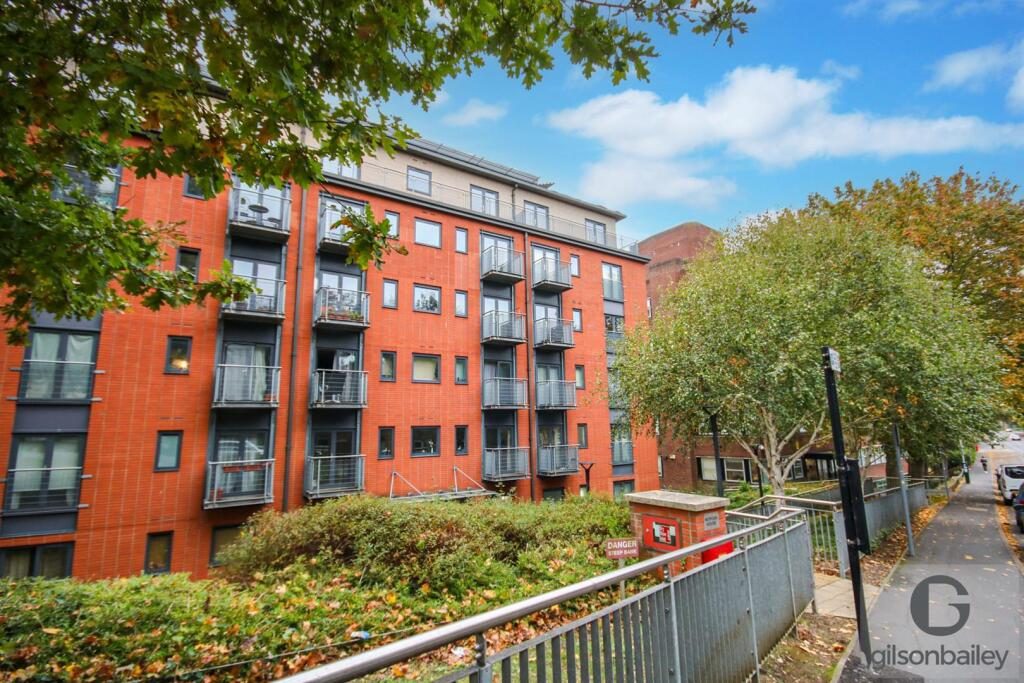 Property main image