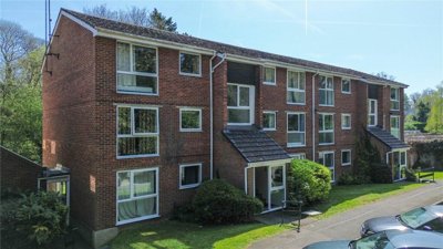 Property on Josephine Court, RG30 2DG