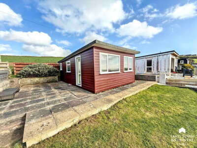 Property on Cedar Park, PL9 0AE